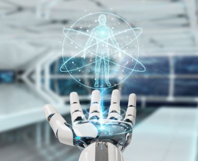 Medycyna personalizowana, wspomagana przez sztuczną inteligencję, ma dać szansę znalezienia dopasowanych, ukierunkowanych, niemal "szytych na miarę” leków dla pacjentów.