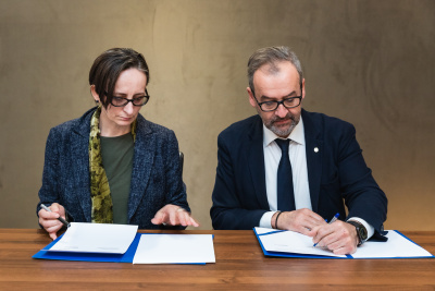 Photo by Alan Stocki/UG