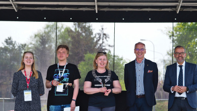 Przekazanie władzy w ręce studentów