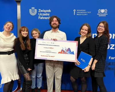 Organizatorzy konferencji z nagrodą w konkursie "Mistrzowie Współpracy Fahrenheita" 