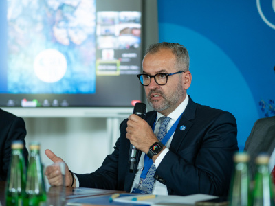 prof. Piotr Stepnowski