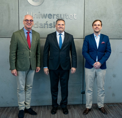 From the left: prof. Arnold Kłonczyński, President Michał Pietrzykowski and dr Piotr Zieliński.