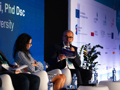 prof. Piotr Stepnowski