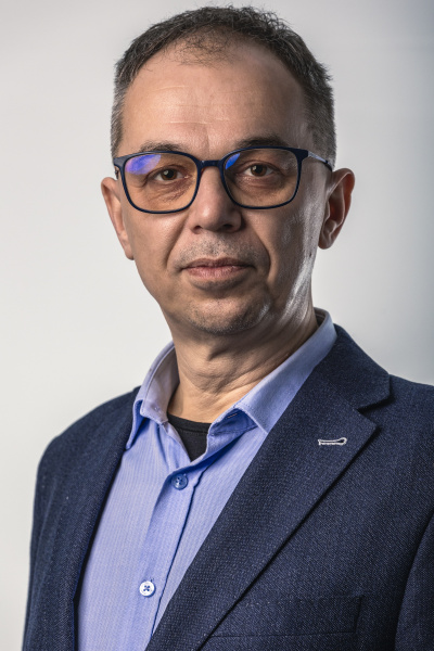 Prof. dr hab. Adam Lesner