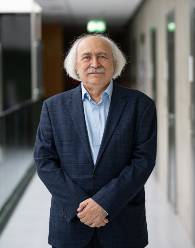 Prof. Artur Blaim