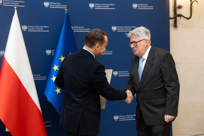 Wicepremier Radosław Sikorski i prof. Jacek Tebinka