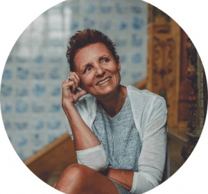 https://audycje.tokfm.pl/podcast/148552,Spacer-po-Warszawie-sprzed-lat-O-rusyfikacji-i-derusyfikacji-Traktu-Krolewskiego