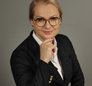 prof. Dorota Pyć