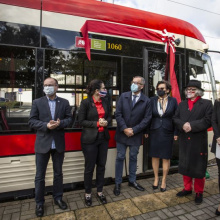 Na zdjęciu od lewej: Maciej Lisicki, Prezes Zarządu Spółki GAiT, Aleksandra Dulkiewicz, Prezydent Gdańska, prof. dr hab. Piotr Stepnowski, prof. dr hab. Ewa Łojkowska, Andrzej Stelmasiewicz, radny Miasta Gdańska, dr hab. Ewelina Król, prof. UG