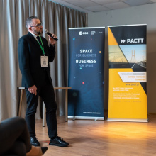  Piotr Krasiński MEiN