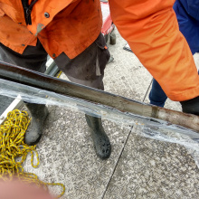 Fot. 3 - osady organiczne pozyskane z dna Jeziora Wierzchowo