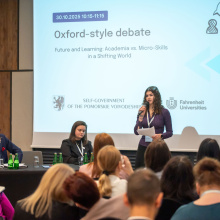 Debata oksfordzka FarU 30.10.2025