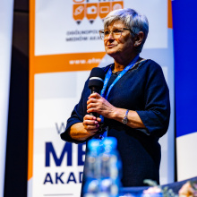 10.	Uroczyste otwarcie VI Kongresu PTKS, prof. Bogusława Dobek-Ostrowska 