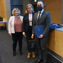 Receiving the Award at a Faculty Council Meeting