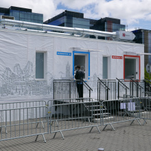 Pierwsze w Polsce mobilne centrum testowe Covid-19 w formule walk-thru przy UG