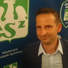 Na zdjęciu Piotr Walczak, wiceprezes AZS UG w kadencji 2020-2022