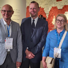 Dr Joanna Leska-Ślęzak i dr Paweł Trawicki (Instytut Politologii) oraz prof. dr Axel Klausmeier (Fundacja Muru Berlińskiego)