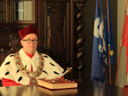 Rektor UG prof. Jerzy Gwizdała