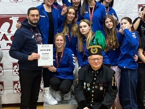 Złoto dla siatkarek AZS UG