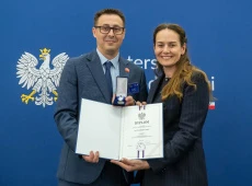 Dr Łukasz Wirkus z Odznaką Honorową za Zasługi dla Wymiaru Sprawiedliwości, fot. Ministerstwo Sprawiedliwości